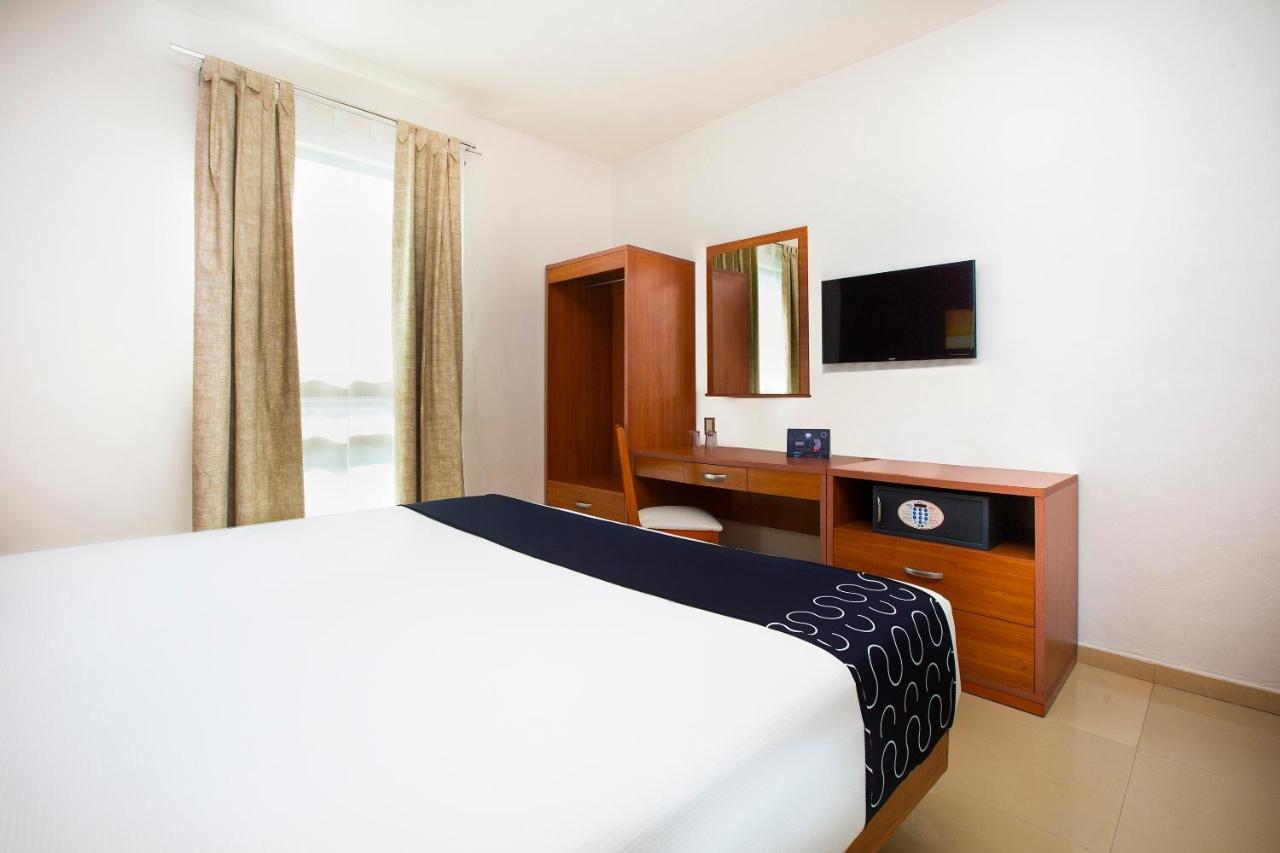 The Magic Hotel Плая дел Кармен Екстериор снимка