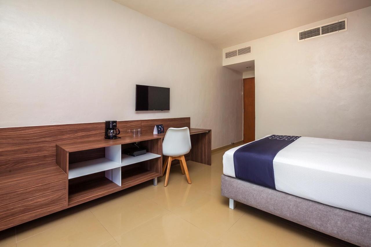 The Magic Hotel Плая дел Кармен Екстериор снимка